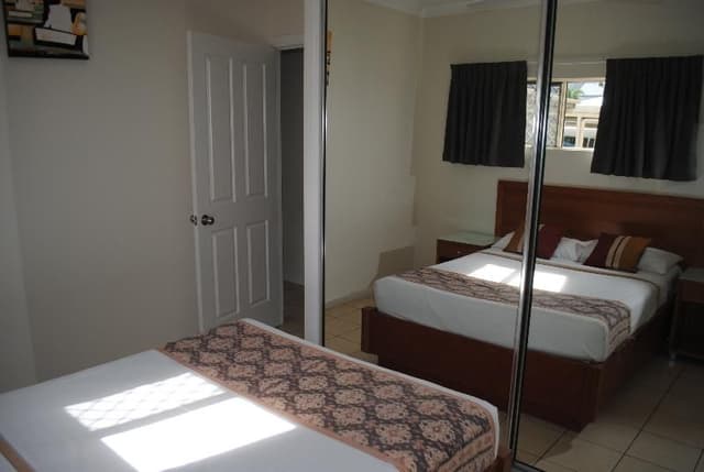 APARTMENT THREE BEDROOMS