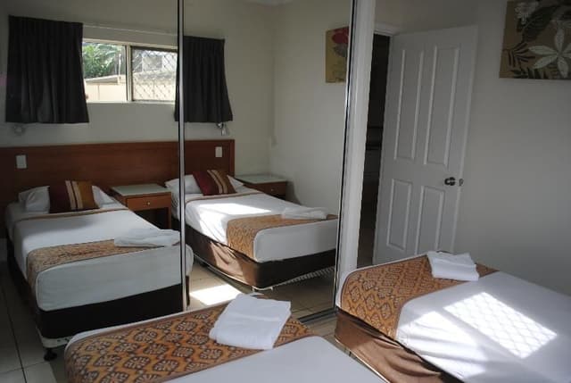 APARTMENT THREE BEDROOMS