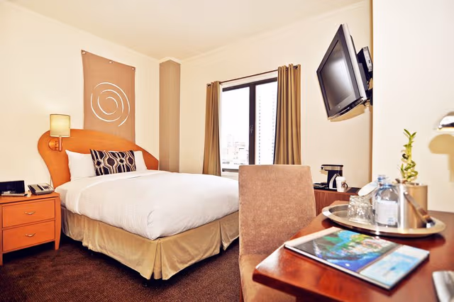 DOUBLE QUEEN SIZE BED