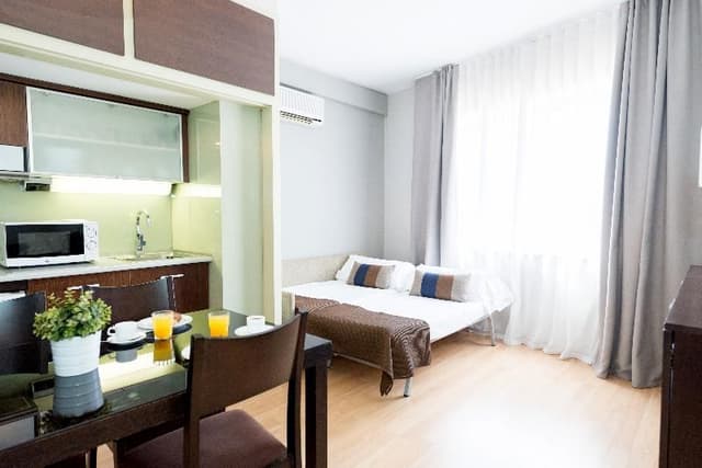APARTMENT CAPACITY 4