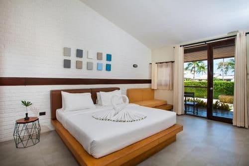 Deluxe Bungalow with Garden View