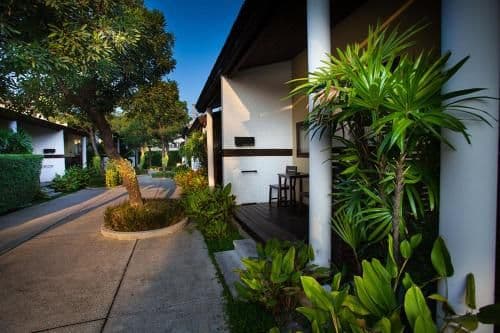 Deluxe Bungalow with Garden View