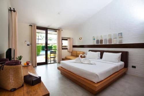 Deluxe Bungalow with Pool Access