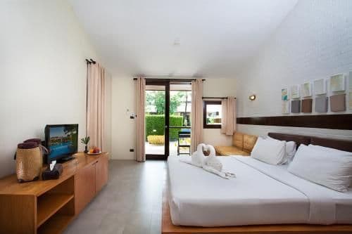 Deluxe Bungalow with Pool Access