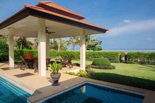 Villa - Beach Front