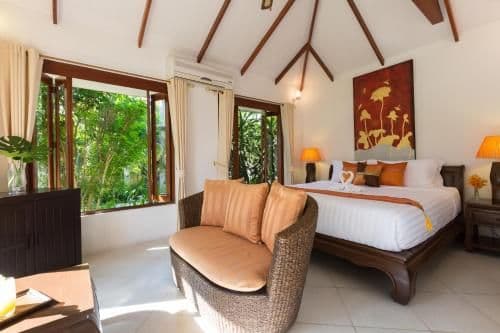 Villa - Beach Front