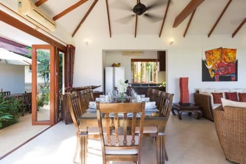 Villa - Beach Front