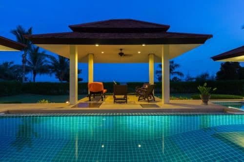 Villa - Beach Front