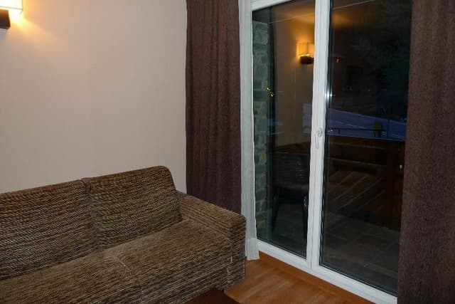 APARTMENT CAPACITY 2 ONE BEDROOM