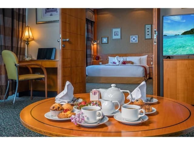 SUITE GRAND