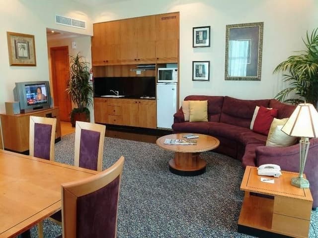 SUITE EXECUTIVE