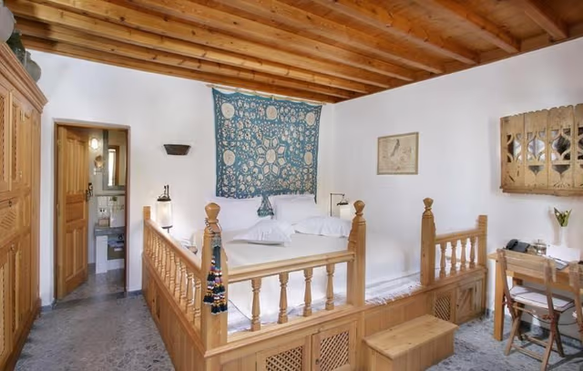 SUITE WITH DOUBLE BED
