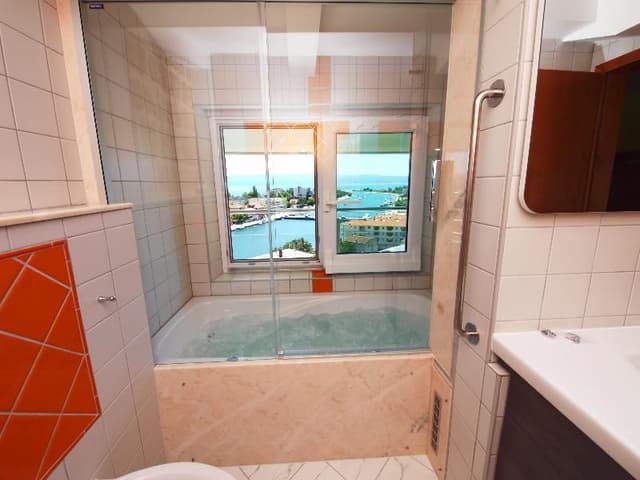 DOUBLE SINGLE USE SEA VIEW WITH BALCONY