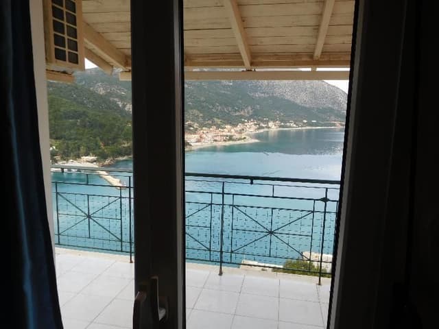 TRIPLE SEA VIEW