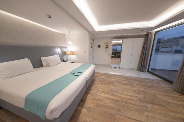 SUITE LUXURY