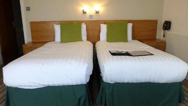 TWIN SEA VIEW