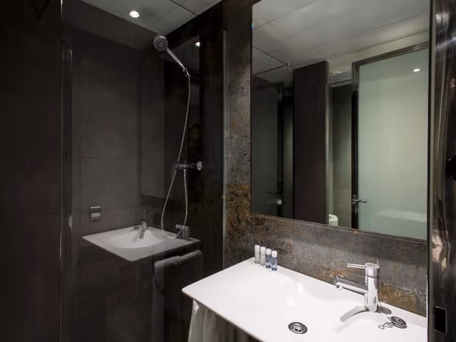 APARTMENT SUPERIOR CAPACITY 4