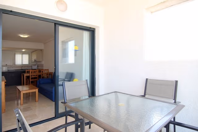 APARTMENT CAPACITY 6 TWO BEDROOMS