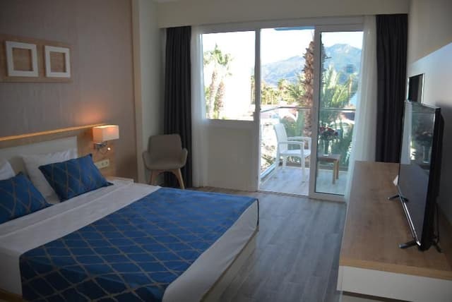 DOUBLE SEA VIEW