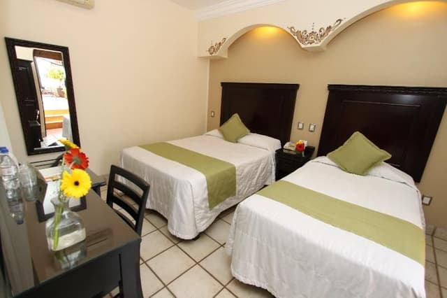 TRIPLE TWO BEDS