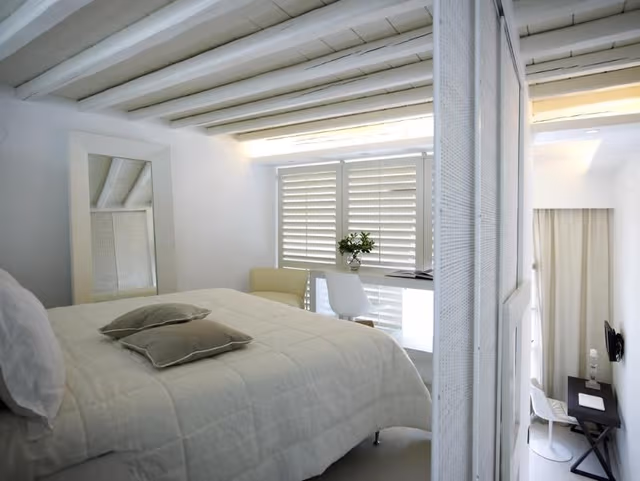 SUITE EXECUTIVE