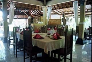 Puri Gopa Hotel
