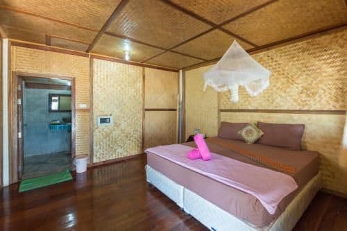 Standard Bungalow Beach Front with Fan