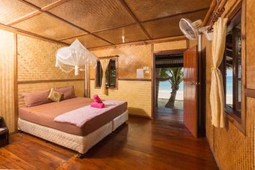 Standard Bungalow Beach Front with Fan