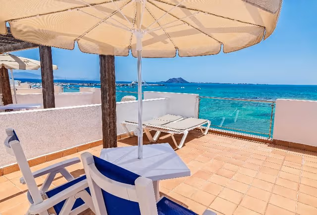 APARTMENT SEA VIEW