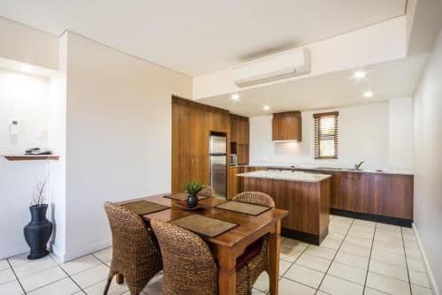 Two-Bedroom Two Bathroom Apartment with Hot Tub and Sea View