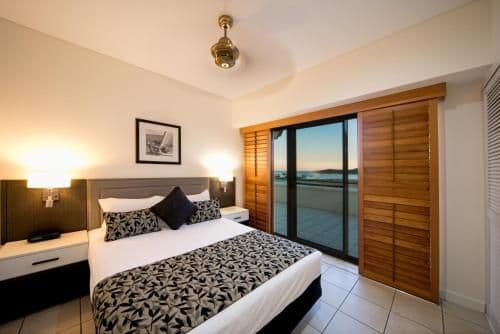 Four-Bedroom Penthouse Apartment with Private Pool and Sea View
