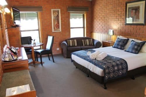 Deluxe King Room