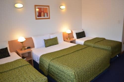 Deluxe Family Room