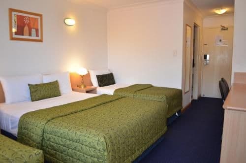 Deluxe Family Room