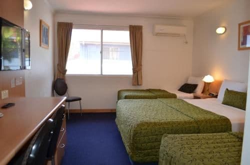 Deluxe Family Room
