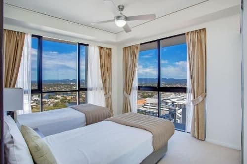 Three-Bedroom Apartment with Ocean View