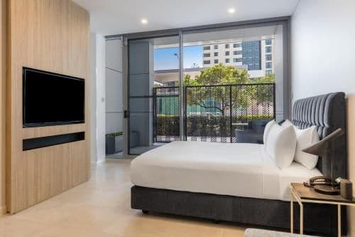 Studio Street Suite