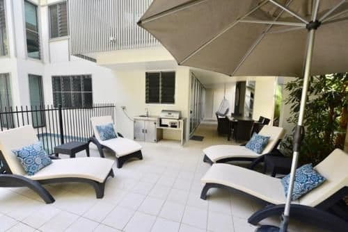 Three-Bedroom Belongil Penthouse