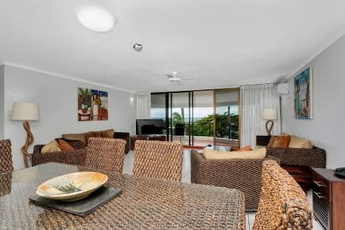 Superior Three-Bedroom Apartment with Sea View & Free Return Airport Transfers