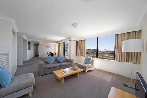 Three-Bedroom Apartment - Weekly Housekeeping