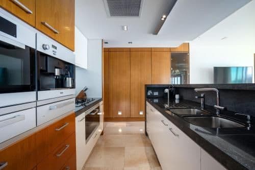 Luxury Three-Bedroom Apartment