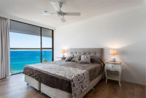 Luxury Three-Bedroom Apartment - Penthouse C