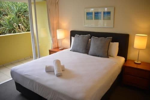 Deluxe Two-Bedroom Apartment with Pool View