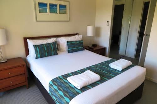 Deluxe Two-Bedroom Apartment with Pool View