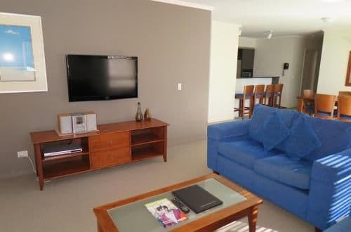 Deluxe Two-Bedroom Apartment with Pool View