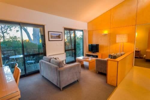 Premium Two-Bedroom Chalet with Spa Bath 