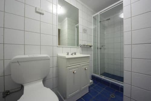 One-Bedroom Apartment with King Bed