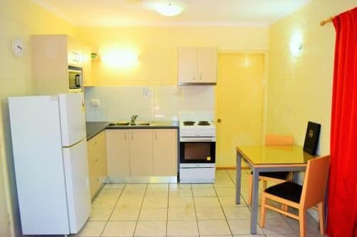 Deluxe One-Bedroom Apartment