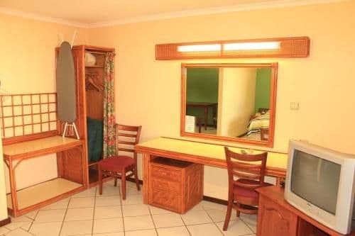 Deluxe King Suite