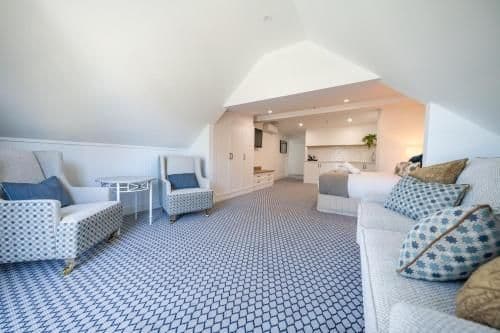 Deluxe Ocean Suite with Kitchenette and Bath